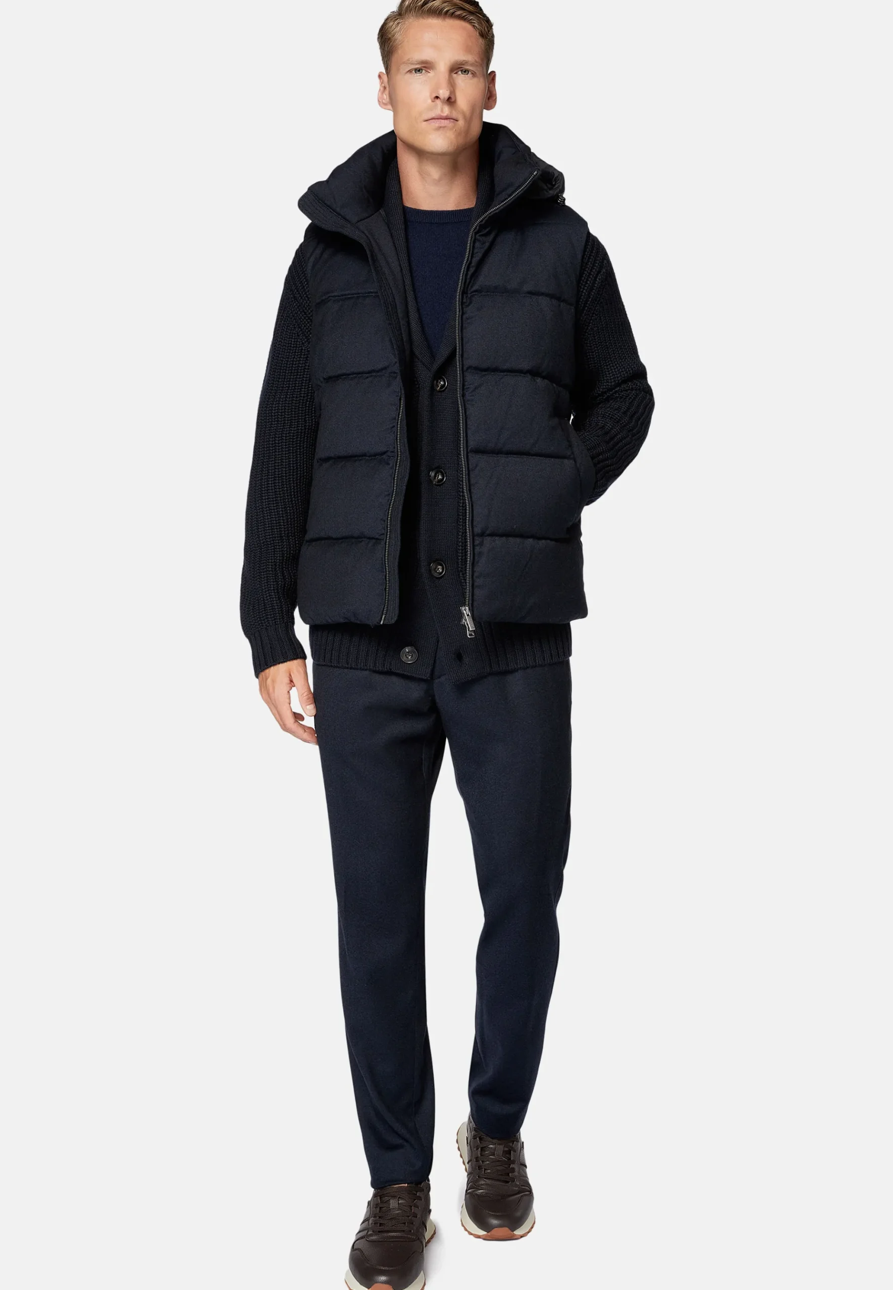 Gilet En Flanelle Rembourré De Plumes À Capuche